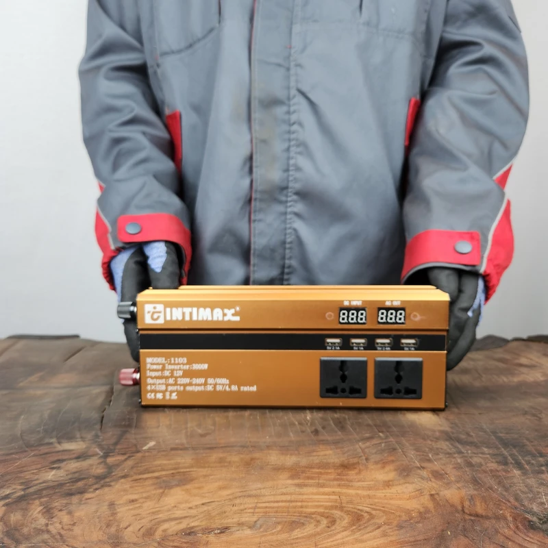 مبدل برق خودرو صنعتی اینتیمکس مدل INT-1103 ظرفیت 3000 وات